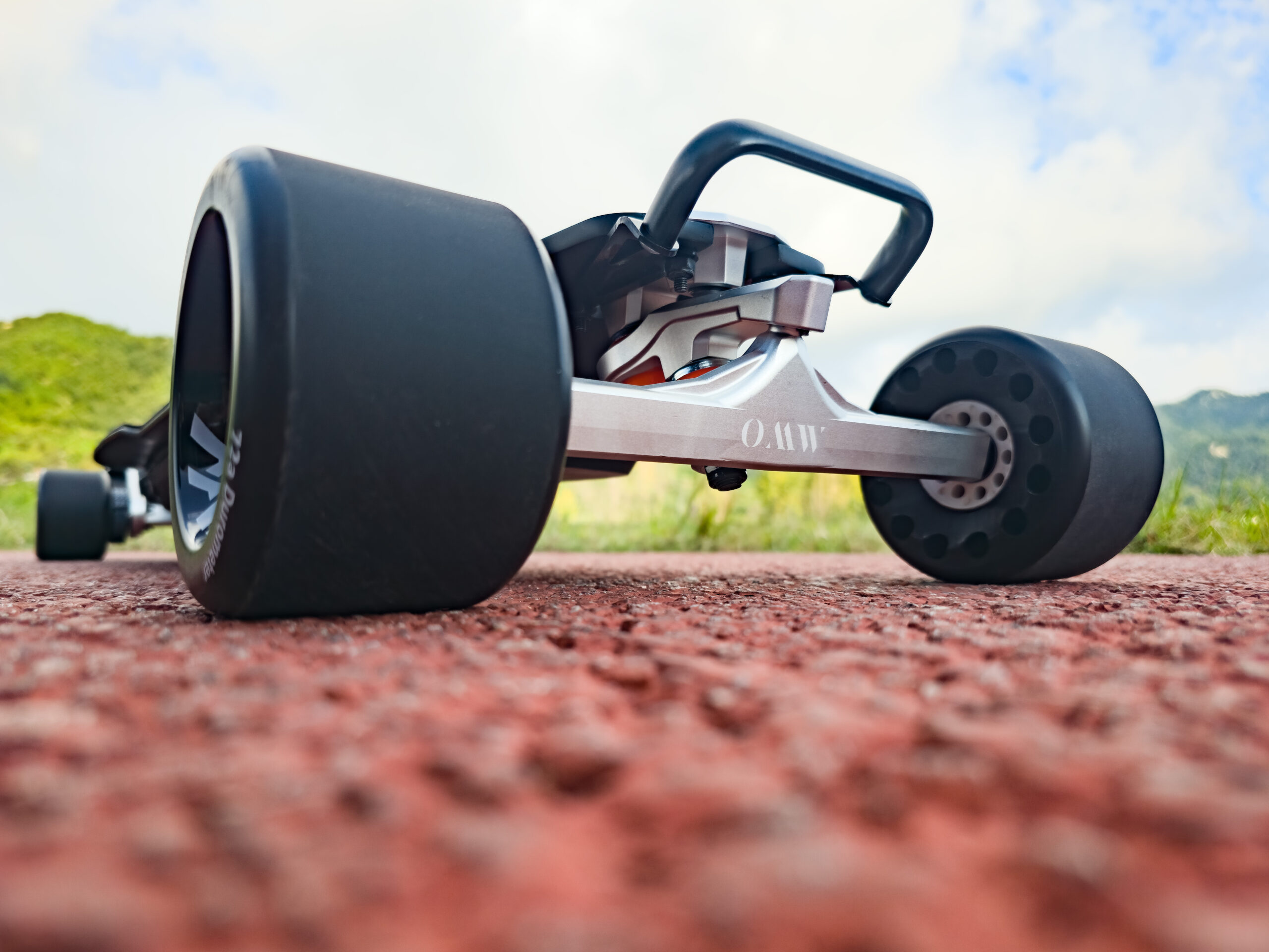 OMW Hussar - deskorolka elektryczna